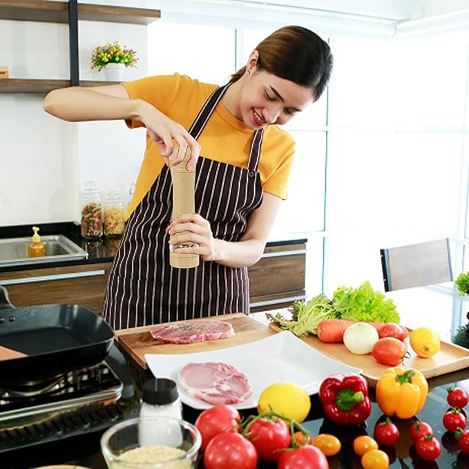 Wooden Salt and Pepper Grinder Set, 8.5 Inches Salt Grinder with Adjustable Coarseness Pepper Mill, Refillable Manual Salt Grinder, Oak Wood Salt and Pepper Grinder Mill for Kitchen - 2 Pack