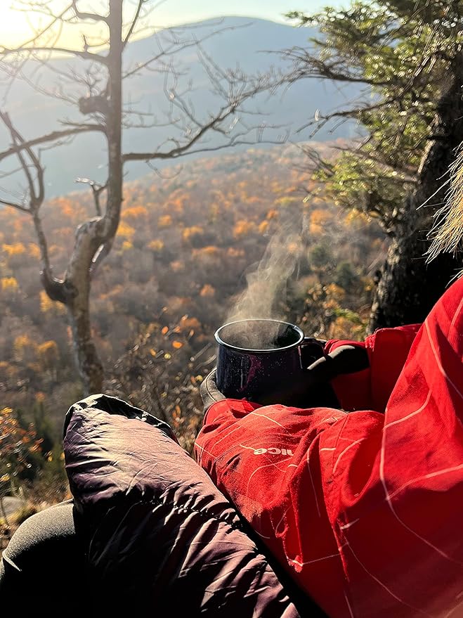 Red Co. Set of 4 Enamelware Metal 12 Oz Round Camping Coffee Mugs with Handle, White-Speckled Blue/Black Rim